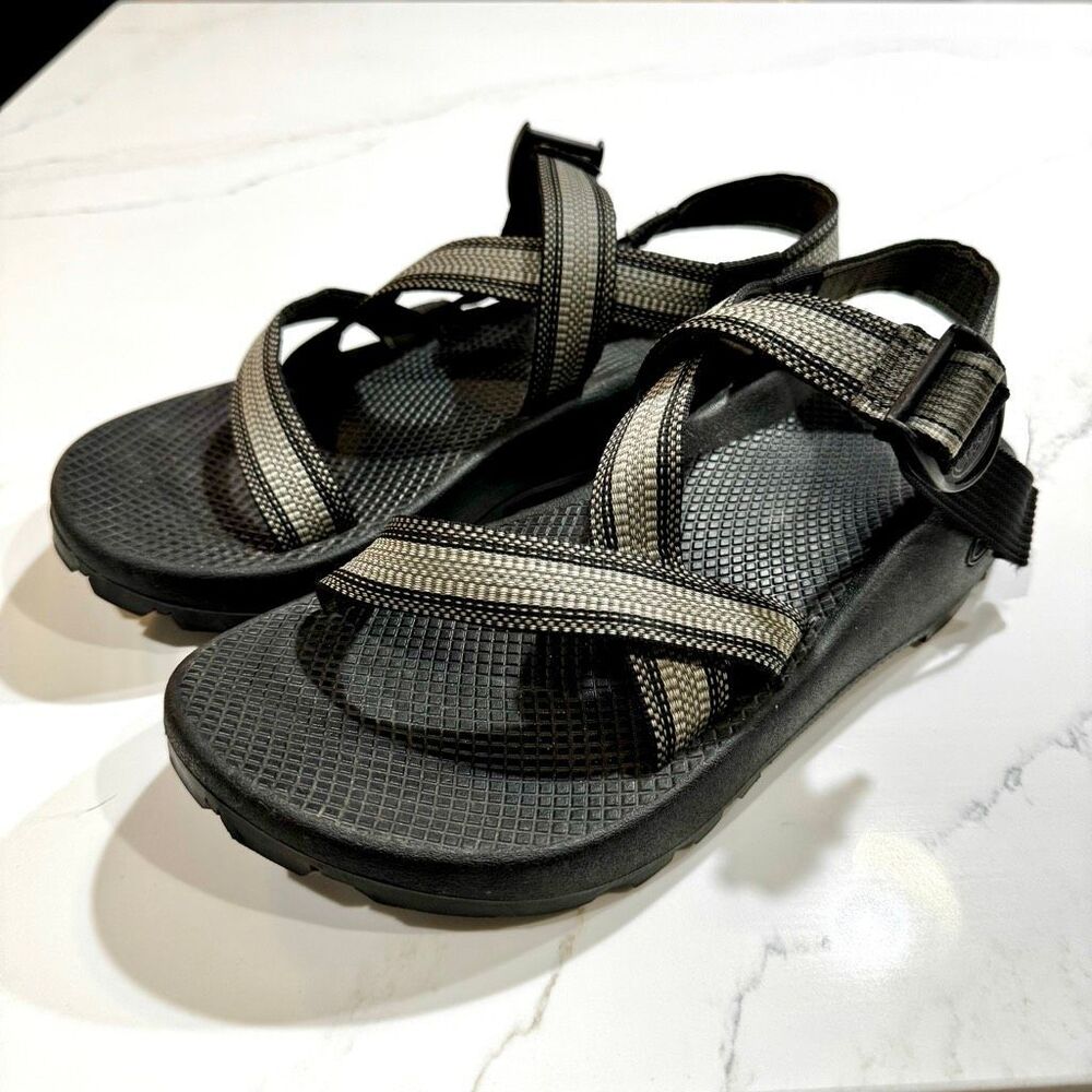 Chaco ZI Classic Sandals. Gray. Men’s 10.